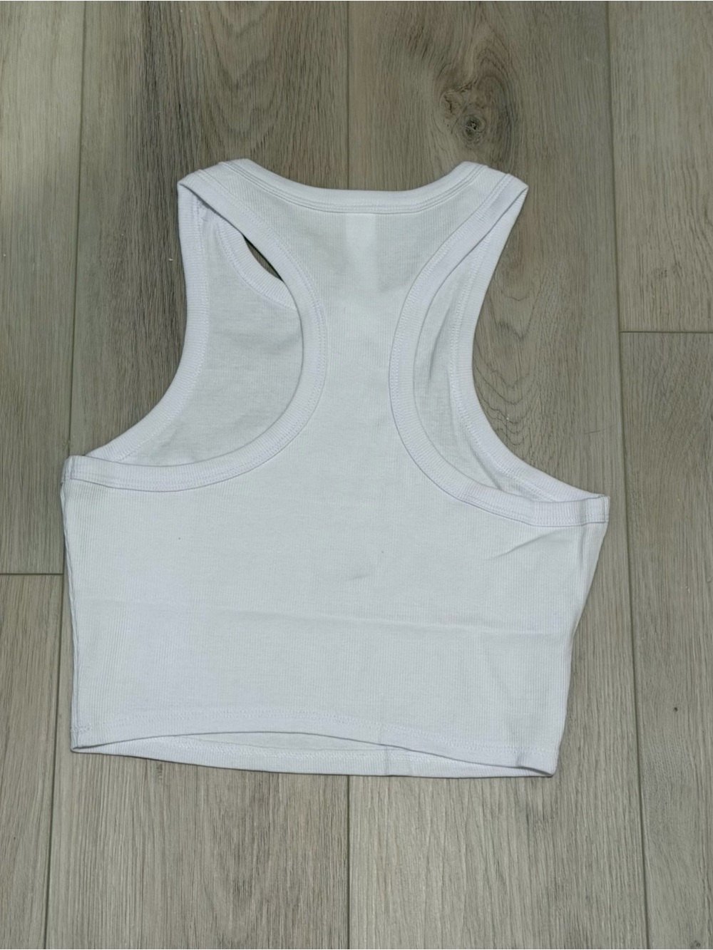 ALO Yoga White Ribbed Crop Tank with Black Logo - Picture 5 of 5